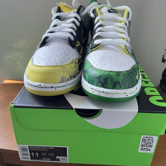 Nike Dunk PE Low What the Duck - Oregon Away PE (Ebay Authenticated) - Picture 4 of 10